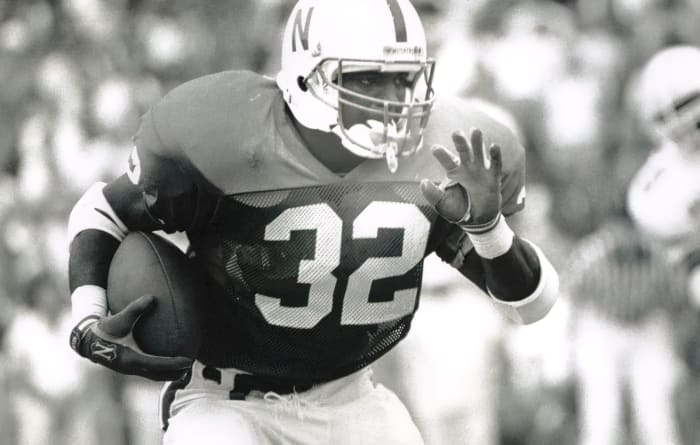 Ken Clark 1988 Nebraska football vs Oklahoma State USATSI_6770144-a